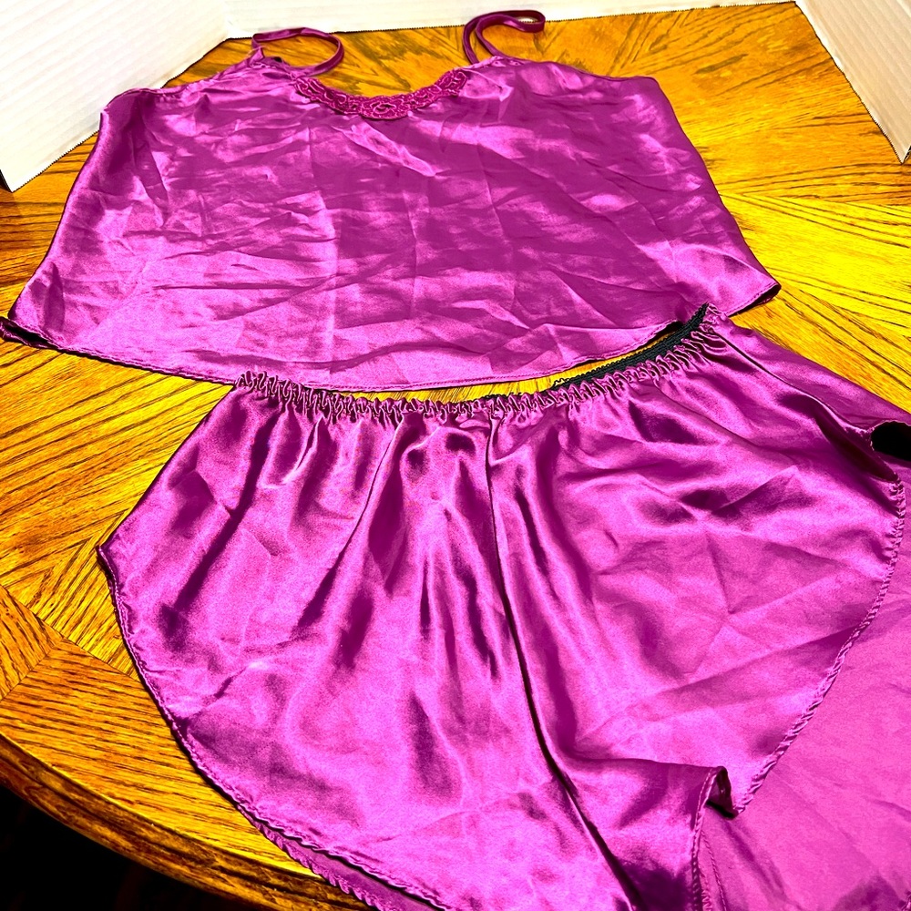 Sleep Solutions sleep wear size medium